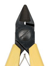 Load image into Gallery viewer, 8143 Lindstrom Micro-Bevel® Precision Cut Diagonal Cutter with Tapered Head & ESD Safe Handle 0.2-1.25 mm